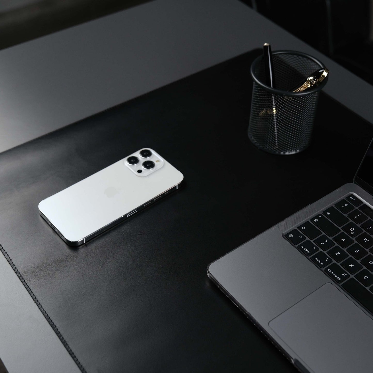 Jersey Full-Grain Leather Desk Pad for Home & Office